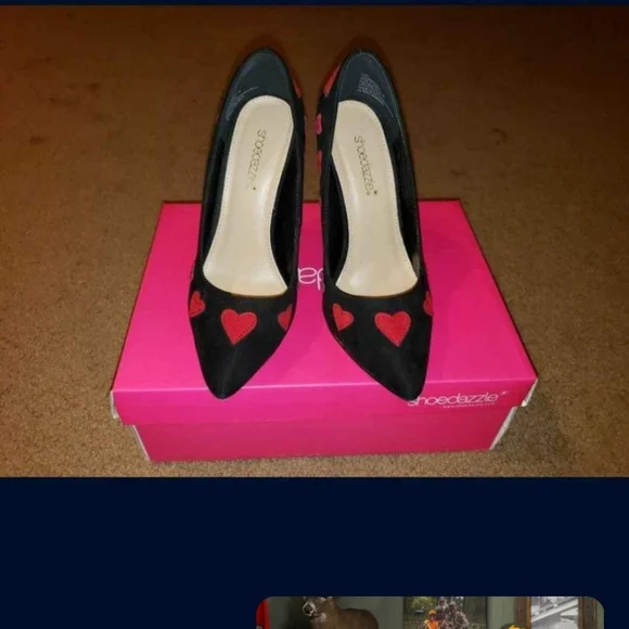 Beautiful Heart Heels - Picture 3 of 8